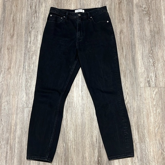 Abercrombie & Fitch The Skinny High Rise Black Jeans​​​ - Picture 2 of 12